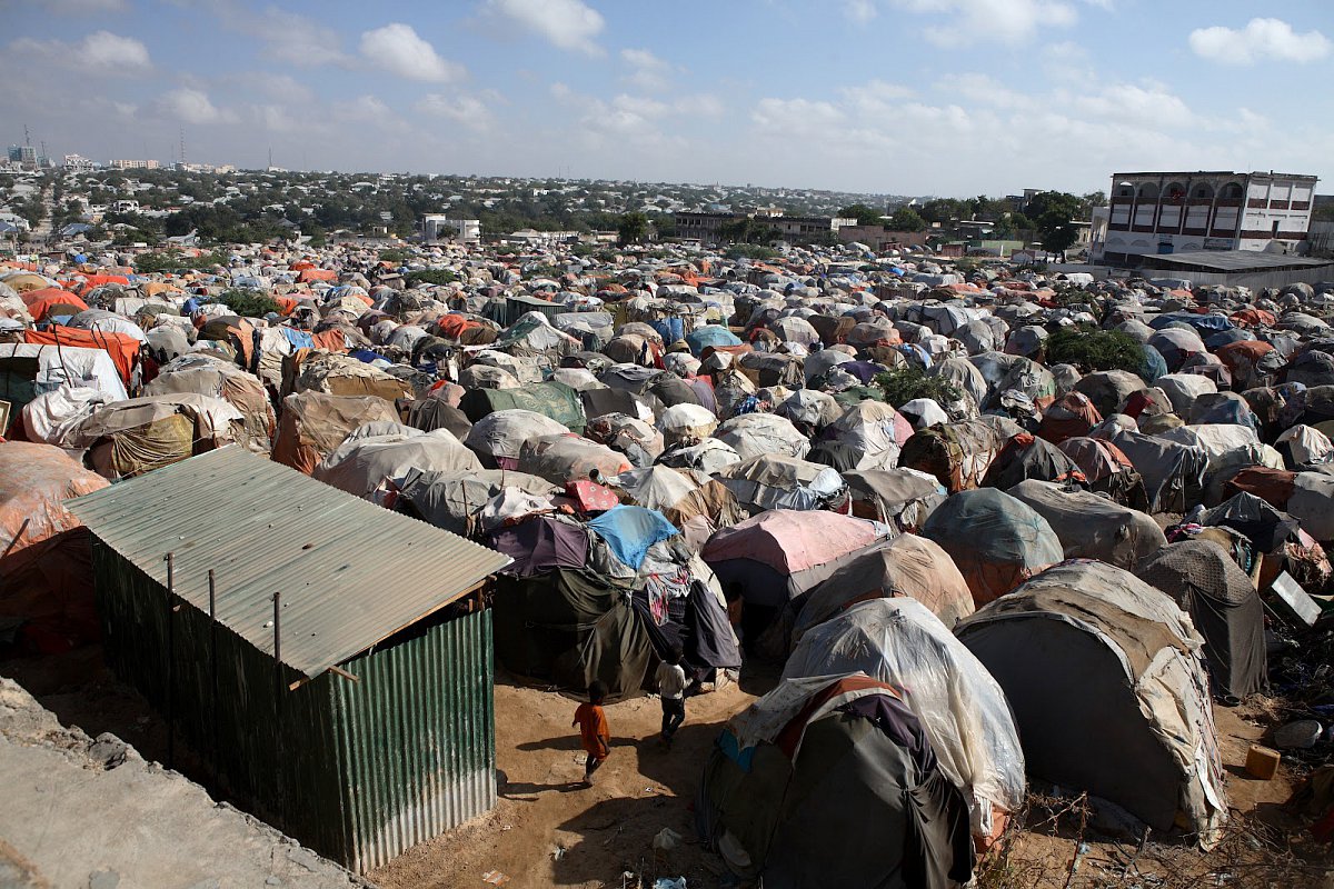 10-Largest-refugee-camps.jpg
