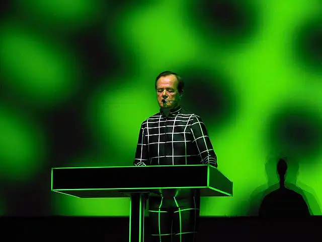 640px-Ralf_Hütter.webp