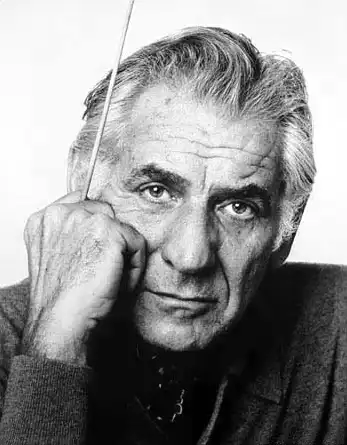 Leonard_Bernstein_by_Jack_Mitchell.webp