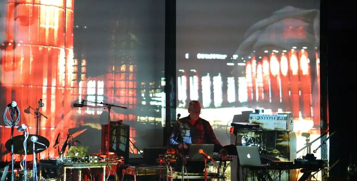 david toop v klubu kick.jpeg