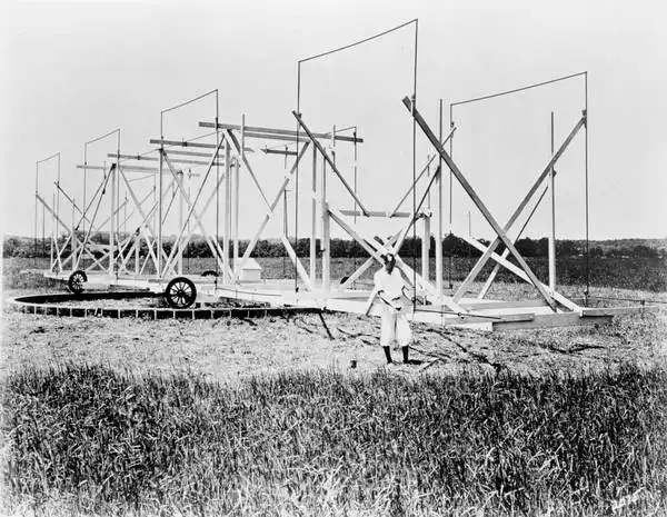 koutekvesmir2.jpeg