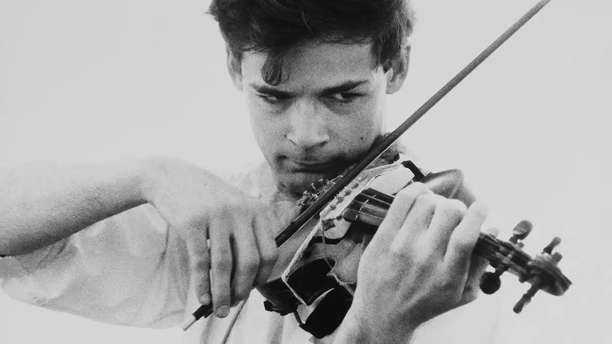 tony_conrad_-_completely_in_the_present_credit_frederick_eberstadt_-_key_image-h_2016.webp